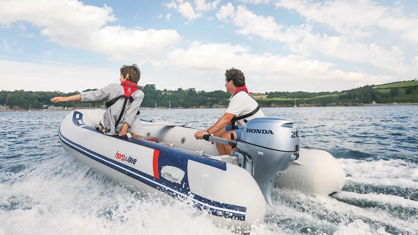 Honda Honwave şişme bot kullanım görseli 2