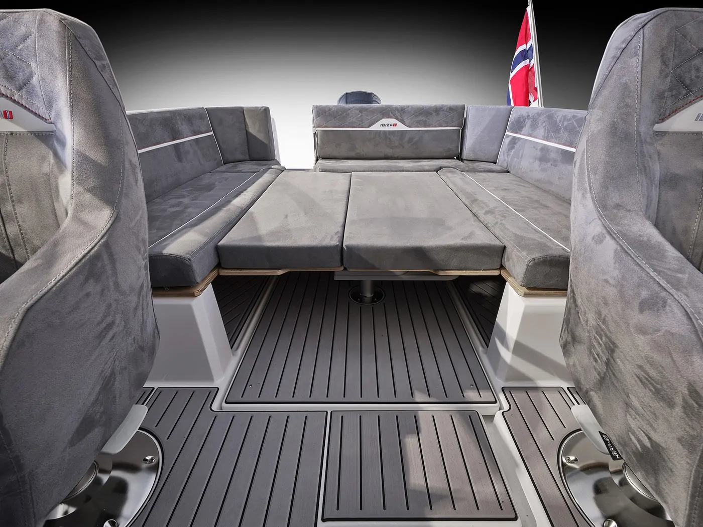 IBIZA 690 Touring – 12