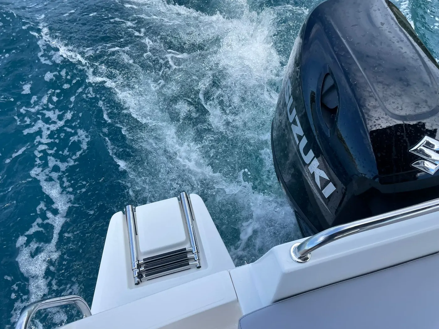 Laos 605 Pilothouse Kabinli Tekne – 14