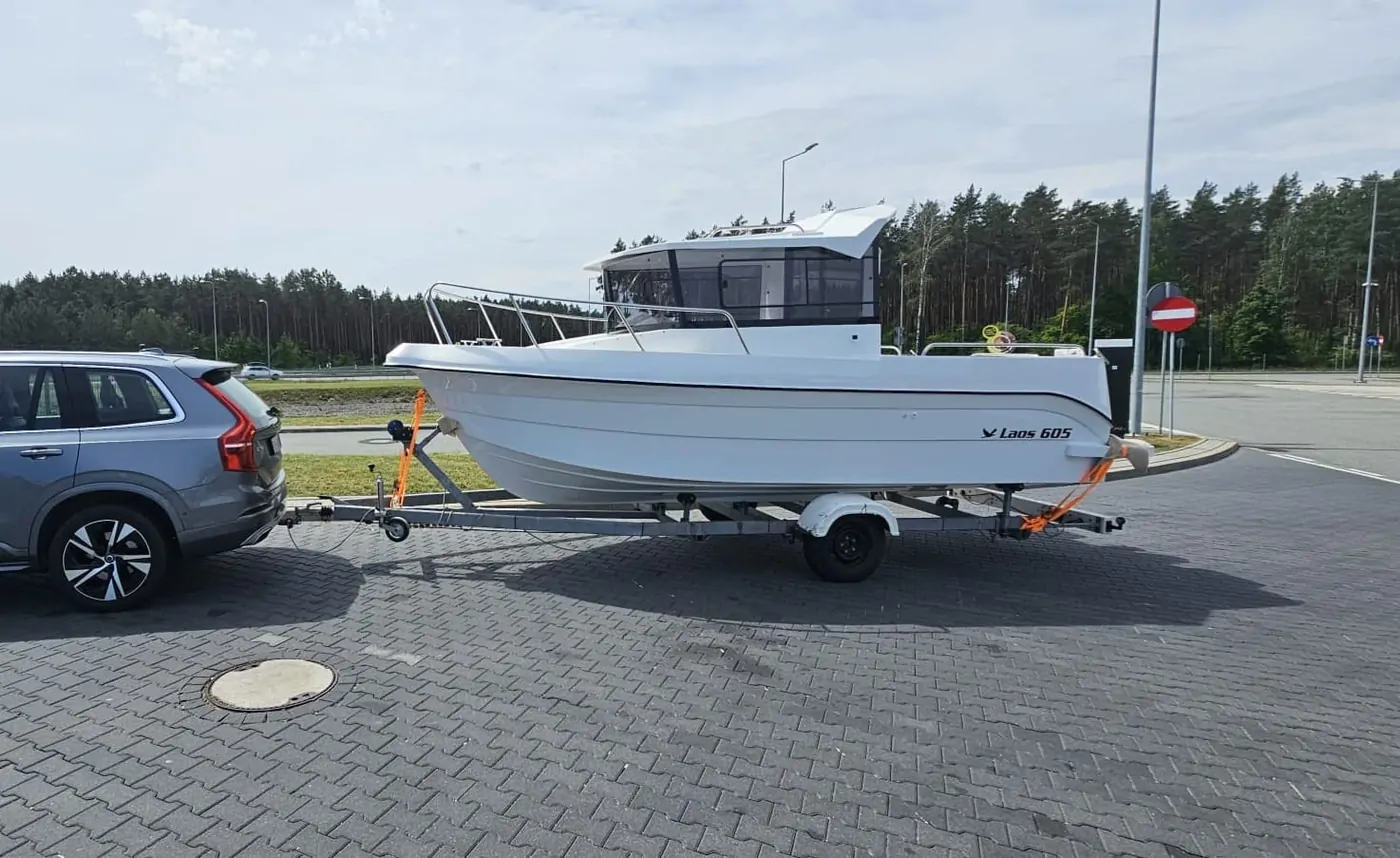 Laos 605 Pilothouse Kabinli Tekne – 7