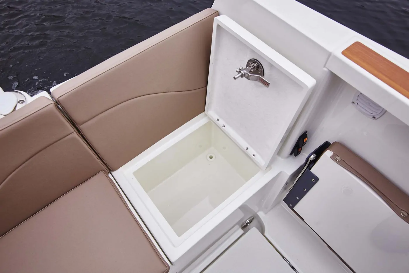 Pegazus 560 Top Fisher – 20