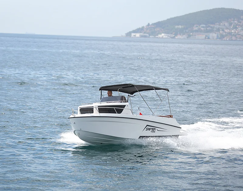 Safter 495 Cabin Cruiser – 11