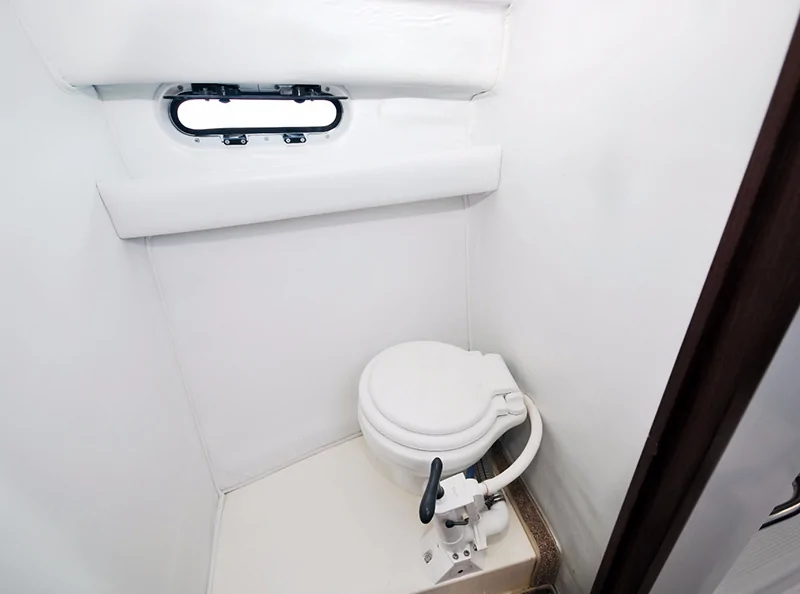 Safter 680 Cabin Cruiser – 11